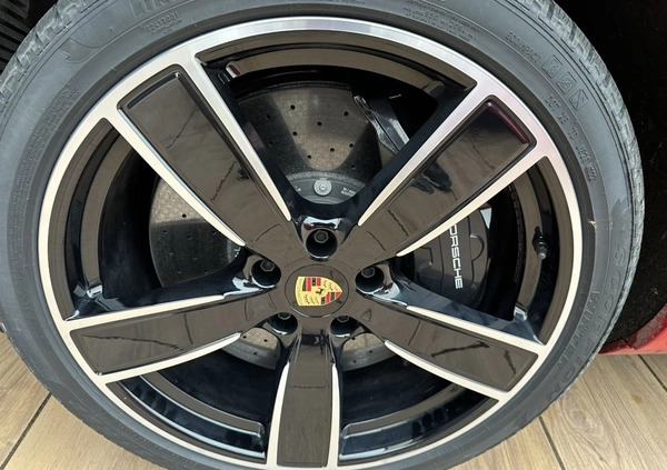 Porsche Cayenne cena 648000 przebieg: 18000, rok produkcji 2023 z Rybnik małe 781